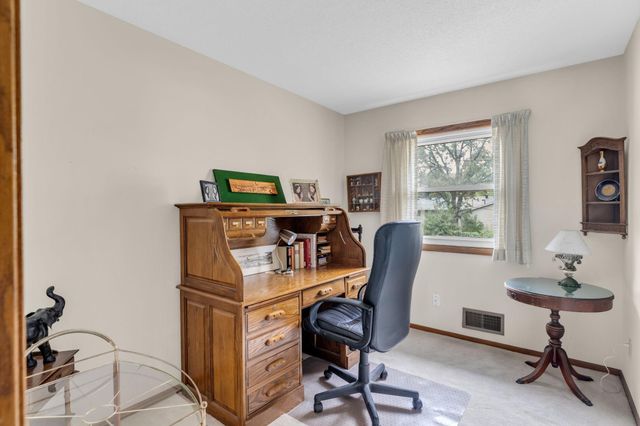 246 105th Avenue NW, Coon Rapids, MN 55448