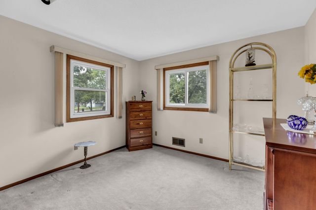 246 105th Avenue NW, Coon Rapids, MN 55448