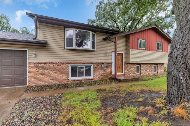 246 105th Avenue NW, Coon Rapids, MN 55448