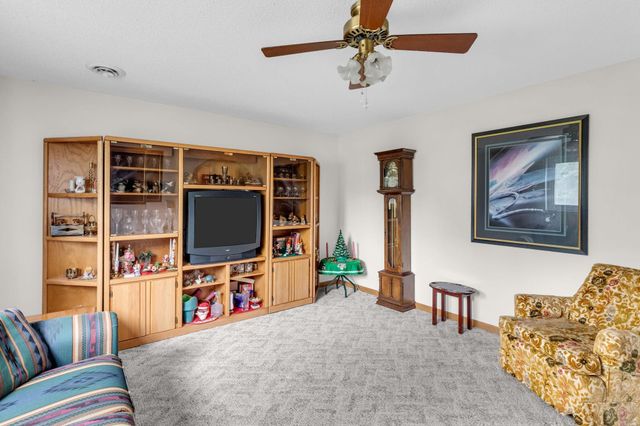 246 105th Avenue NW, Coon Rapids, MN 55448