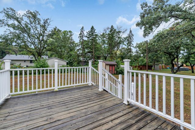 246 105th Avenue NW, Coon Rapids, MN 55448
