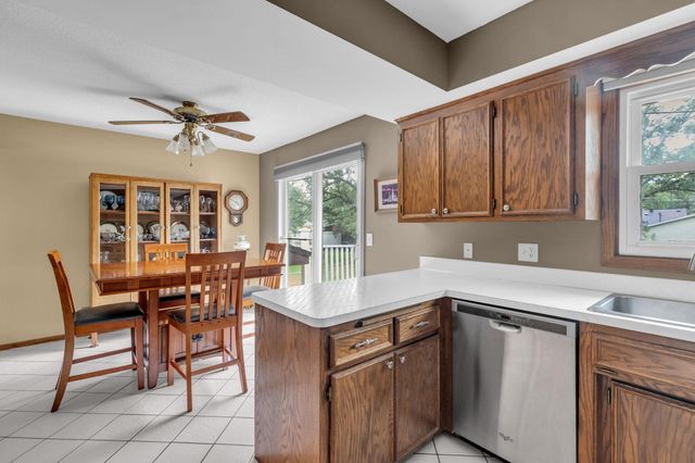 246 105th Avenue NW, Coon Rapids, MN 55448