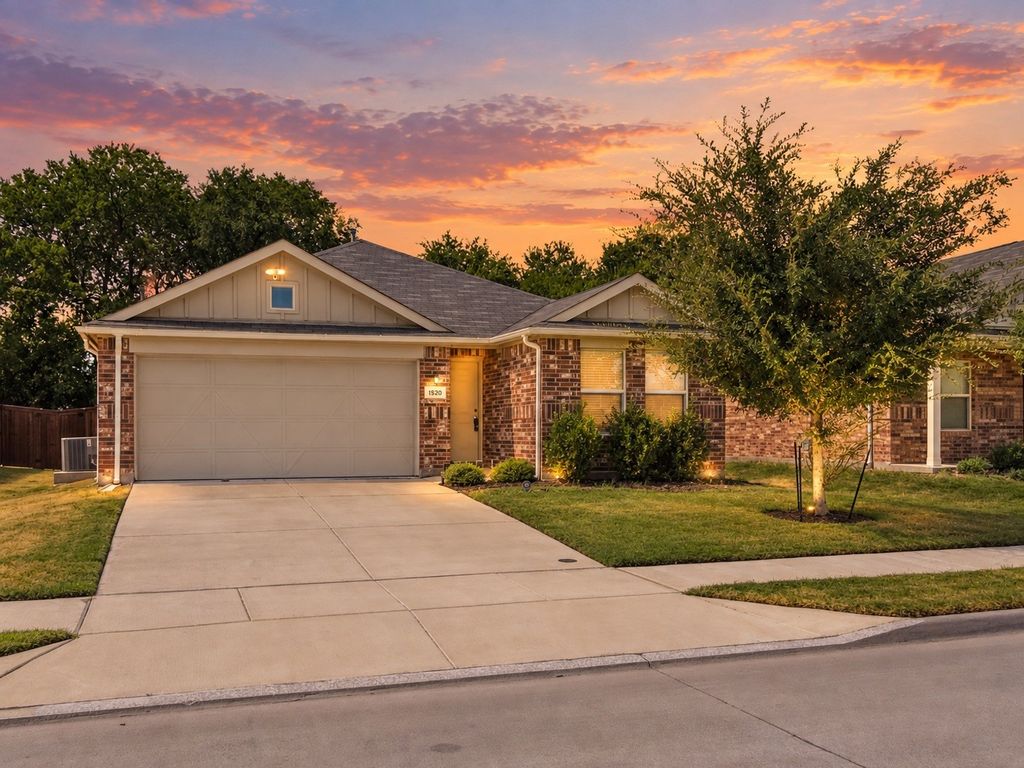 1520 Claireborne Court, Little Elm, TX 75068 — exterior