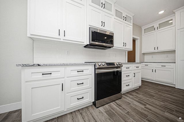 3901 Travers Circle, Manhattan, KS 66503