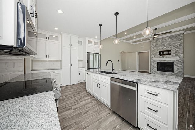 3901 Travers Circle, Manhattan, KS 66503