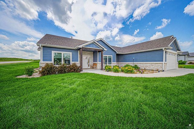 3901 Travers Circle, Manhattan, KS 66503
