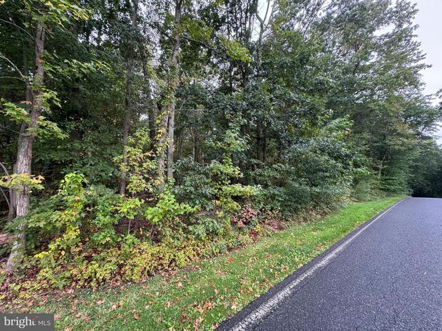 1635 WALL DRIVE, Pasadena, MD 21122
