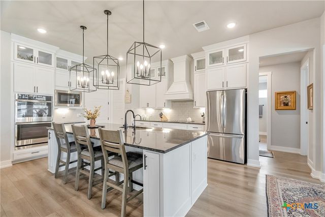 3073 Bella Vita Drive, Nolanville, TX 76559