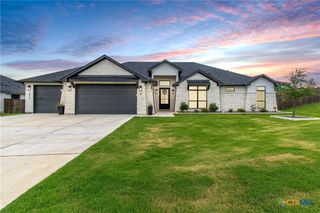 3073 Bella Vita Drive, Nolanville, TX 76559