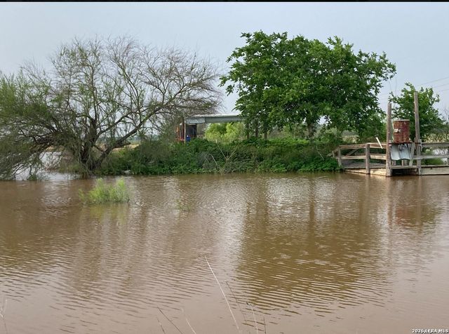 0 County Road 117, Floresville, TX 78114