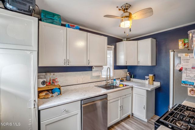 4429 Packard Road, Toledo, OH 43612