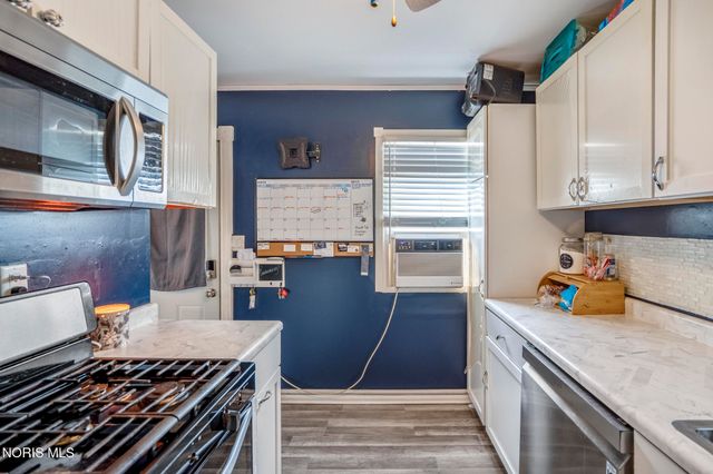 4429 Packard Road, Toledo, OH 43612