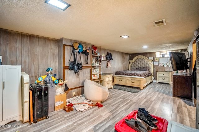 4429 Packard Road, Toledo, OH 43612