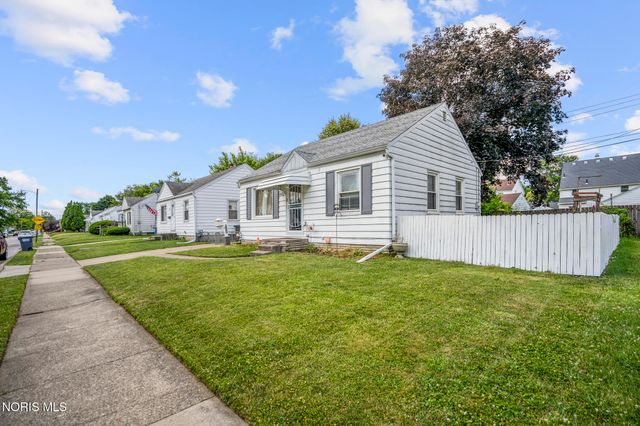 4429 Packard Road, Toledo, OH 43612