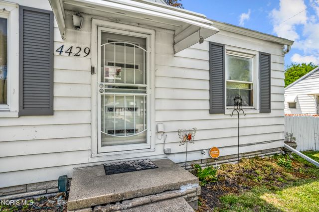 4429 Packard Road, Toledo, OH 43612