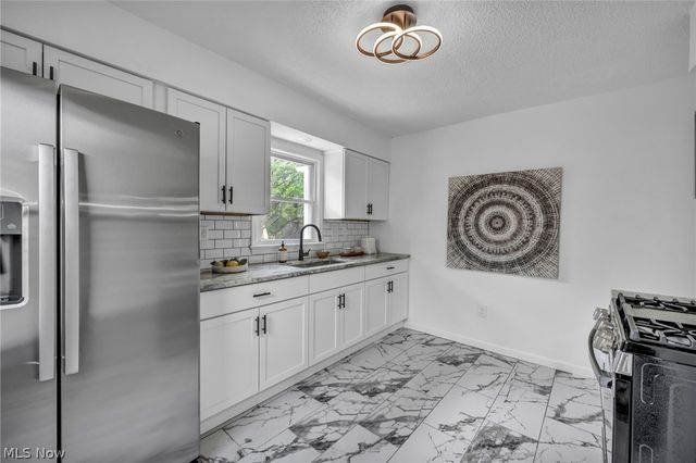 16306 Clearview Avenue, Cleveland, OH 44128