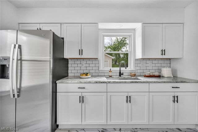 16306 Clearview Avenue, Cleveland, OH 44128