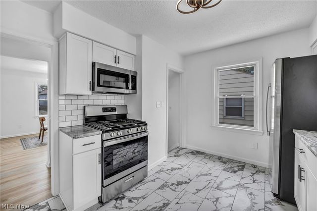 16306 Clearview Avenue, Cleveland, OH 44128
