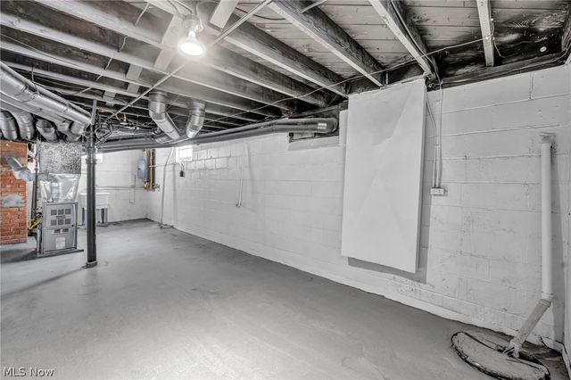 16306 Clearview Avenue, Cleveland, OH 44128