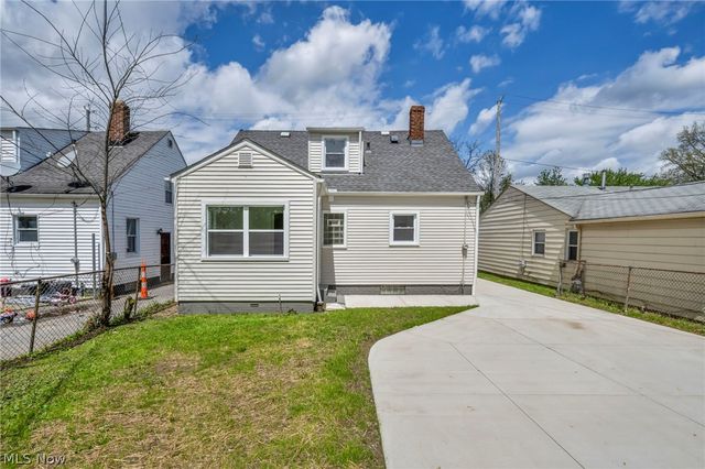 16306 Clearview Avenue, Cleveland, OH 44128
