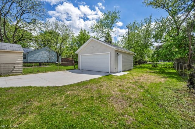 16306 Clearview Avenue, Cleveland, OH 44128