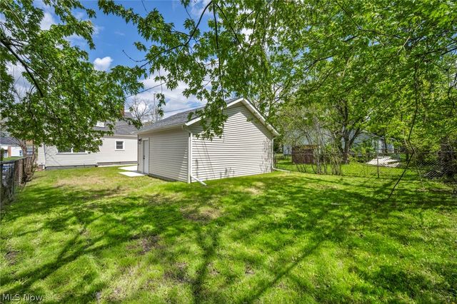 16306 Clearview Avenue, Cleveland, OH 44128