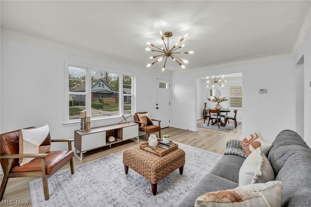 16306 Clearview Avenue, Cleveland, OH 44128