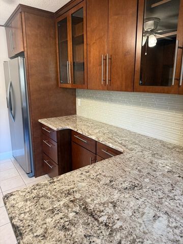 52 Purchase C4, Danvers, MA 01923