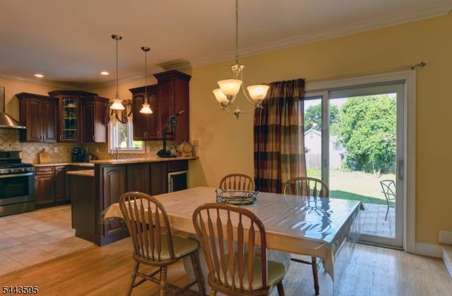 66 Boulevard, Pequannock Twp., NJ 07440