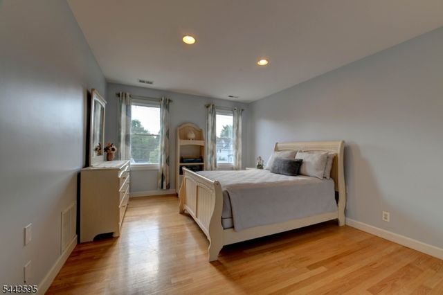 66 Boulevard, Pequannock Twp., NJ 07440