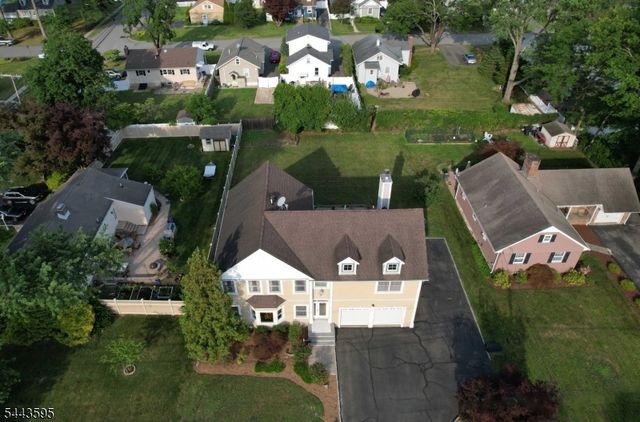 66 Boulevard, Pequannock Twp., NJ 07440