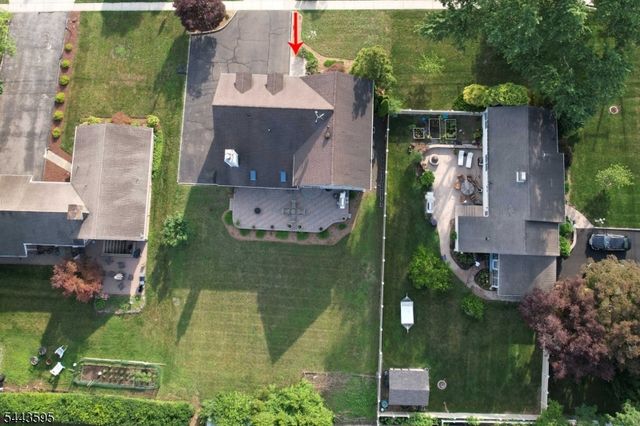 66 Boulevard, Pequannock Twp., NJ 07440