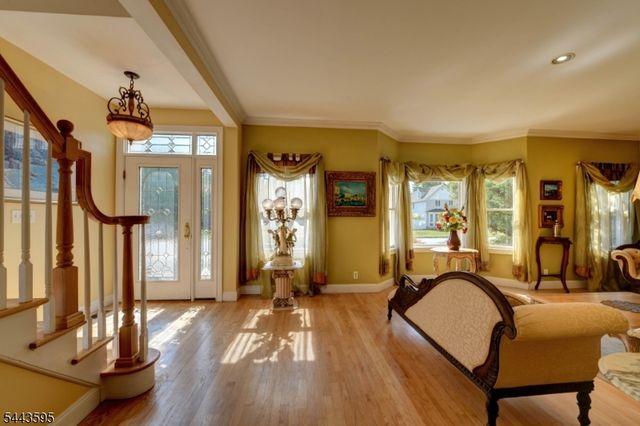 66 Boulevard, Pequannock Twp., NJ 07440