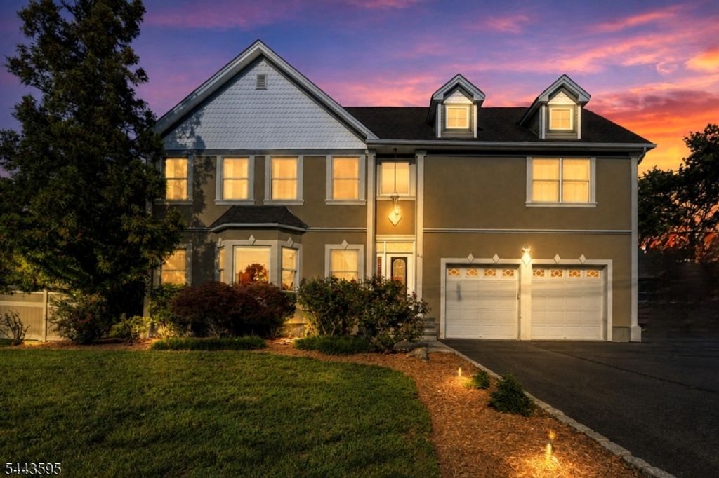 66 Boulevard, Pequannock Twp., NJ 07440