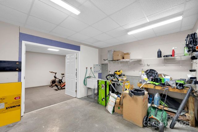 3036 Ed Reid Street, Charlotte, NC 28216