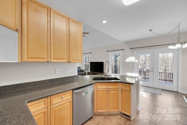 3036 Ed Reid Street, Charlotte, NC 28216