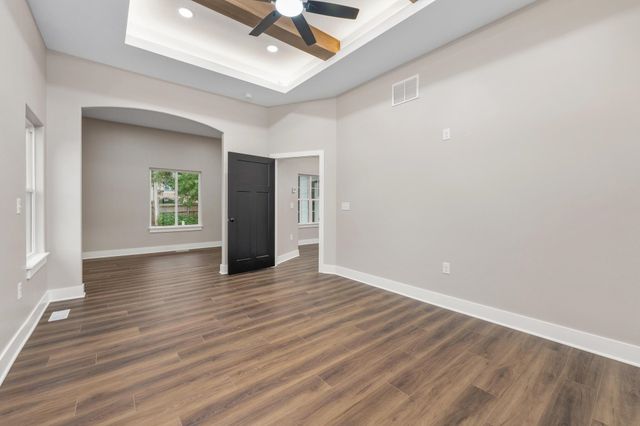 443 E Karla, Haysville, KS 67060