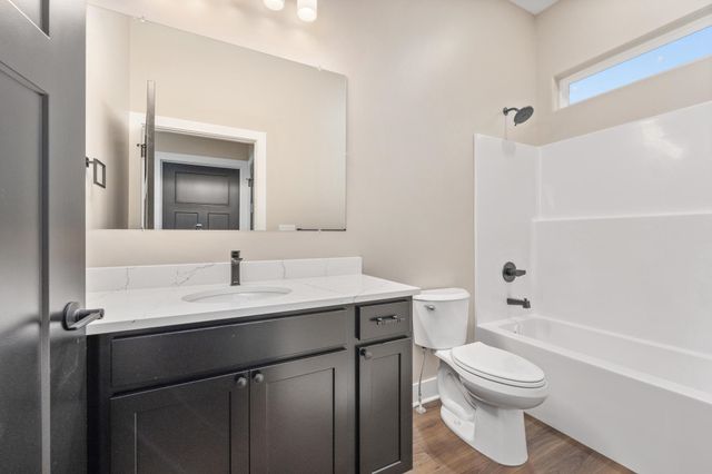 443 E Karla, Haysville, KS 67060