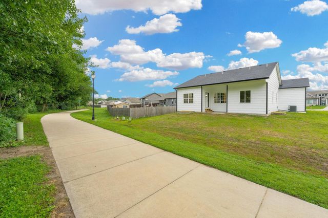 443 E Karla, Haysville, KS 67060