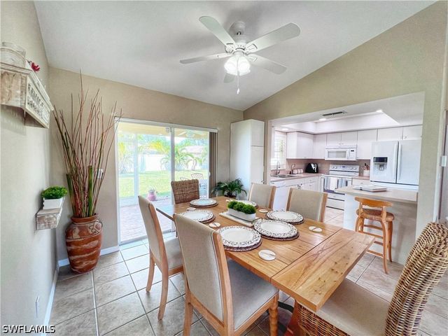 137 SE 17th TER, Cape Coral, FL 33990