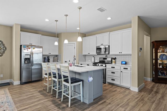 1216 Larkspur Lane, Cleburne, TX 76033