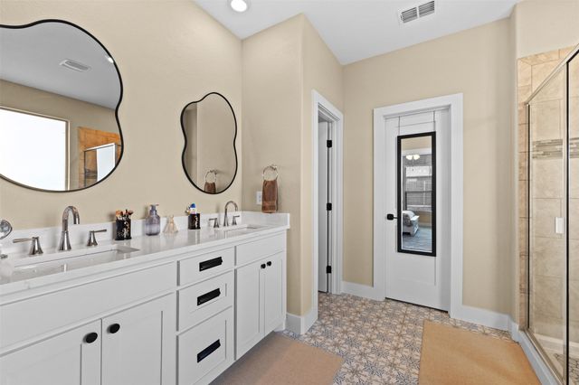 1216 Larkspur Lane, Cleburne, TX 76033