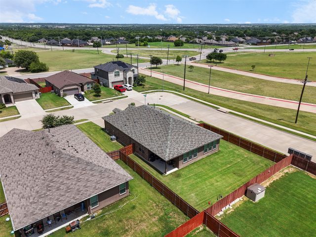 1216 Larkspur Lane, Cleburne, TX 76033