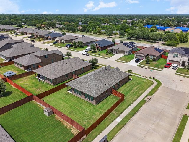 1216 Larkspur Lane, Cleburne, TX 76033