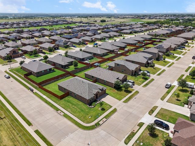 1216 Larkspur Lane, Cleburne, TX 76033