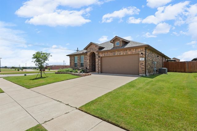 1216 Larkspur Lane, Cleburne, TX 76033