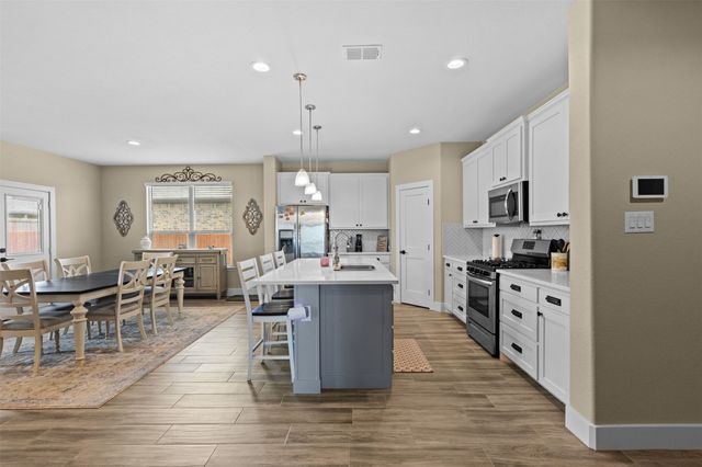 1216 Larkspur Lane, Cleburne, TX 76033