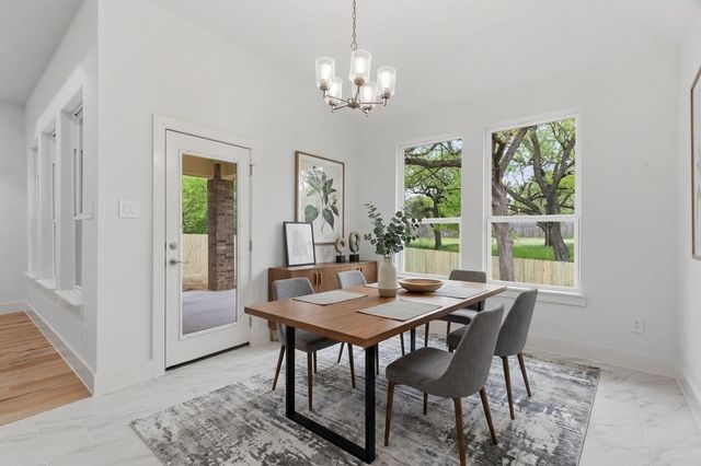 213 E Bullard Street, Weatherford, TX 76086