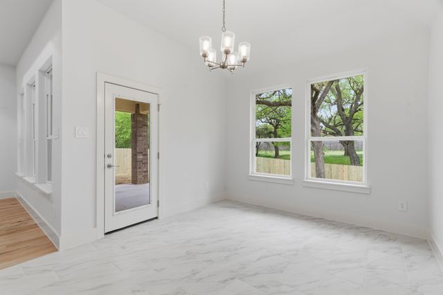 213 E Bullard Street, Weatherford, TX 76086