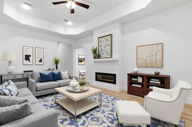 213 E Bullard Street, Weatherford, TX 76086